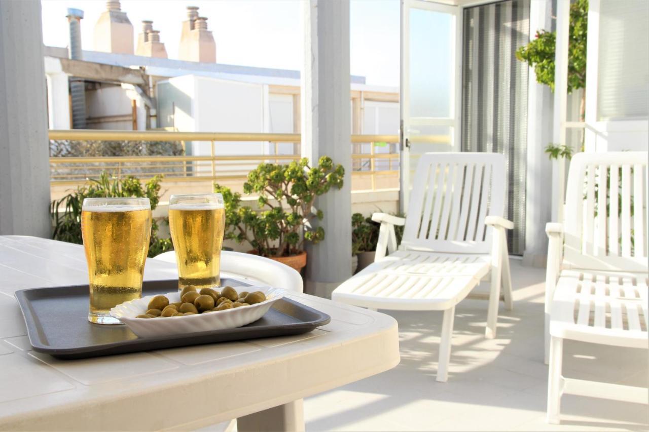 La Perla Apartment, Paradis Park, La Pineda - Atico 1ª Linea - Solarium - Wifi - Piscina Luaran gambar